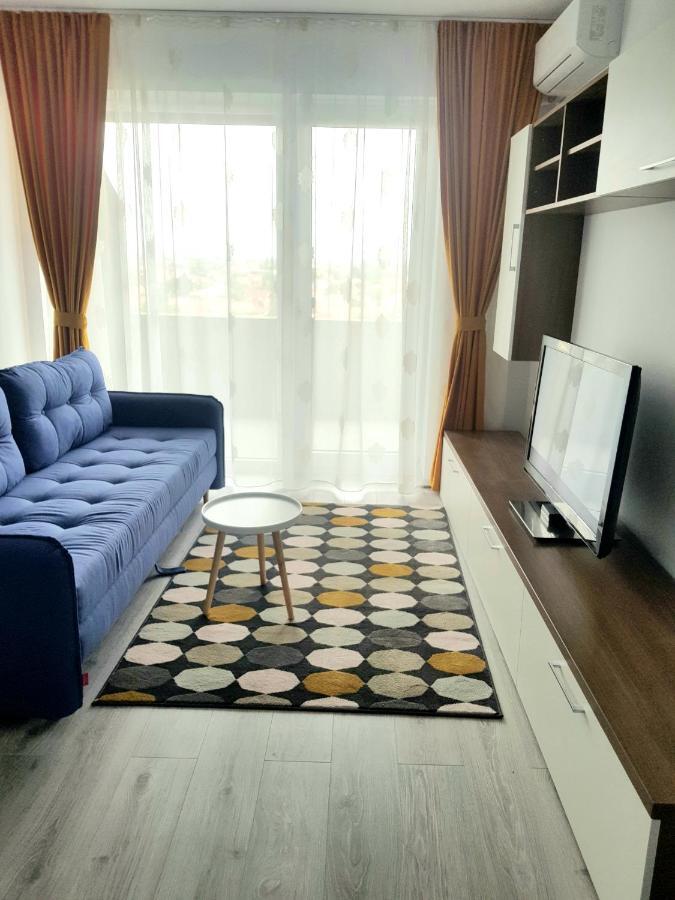 Happyhome Central Deluxe Apartments 오라데아 외부 사진